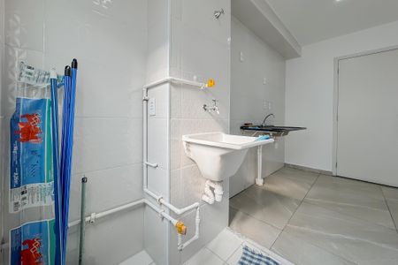 Apartamento para alugar com 37m², 2 quartos e 1 vaga Apartamento para alugar com 37m², 2 quartos e 1 vagaCozinha e Área de Serviço