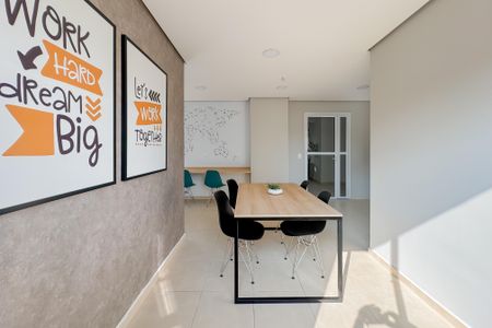 Apartamento para alugar com 37m², 2 quartos e 1 vaga Apartamento para alugar com 37m², 2 quartos e 1 vagaCoworking