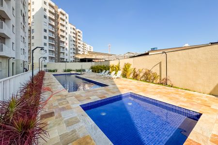 Apartamento para alugar com 37m², 2 quartos e 1 vaga Apartamento para alugar com 37m², 2 quartos e 1 vagaPiscina