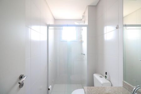 Apartamento à venda com 70m², 2 quartos e 1 vaga Apartamento à venda com 70m², 2 quartos e 1 vagaBanheiro Social