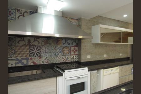 Casa à venda com 450m², 5 quartos e 4 vagasÁrea gourmet