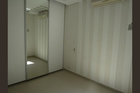 Casa à venda com 450m², 5 quartos e 4 vagasSuíte 3