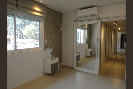 Casa à venda com 450m², 5 quartos e 4 vagasSuíte 1