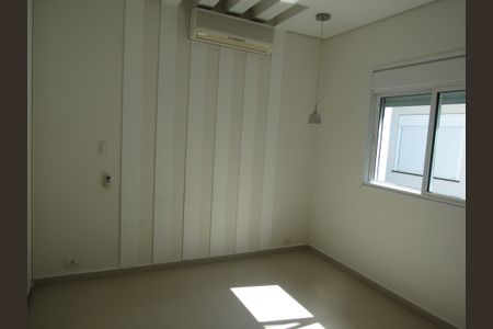 Casa à venda com 450m², 5 quartos e 4 vagasSuíte 3