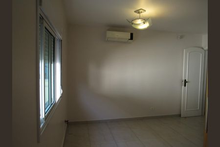 Casa à venda com 450m², 5 quartos e 4 vagasSuíte Independente