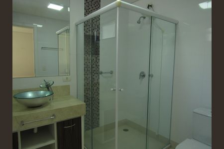 Casa à venda com 450m², 5 quartos e 4 vagasBanheiro da Suíte 4