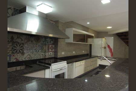 Casa à venda com 450m², 5 quartos e 4 vagasÁrea gourmet