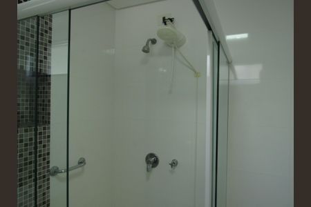 Casa à venda com 450m², 5 quartos e 4 vagasBanheiro da Suíte 4