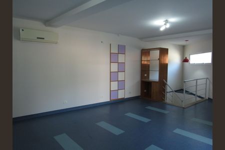 Casa à venda com 450m², 5 quartos e 4 vagasAcademia