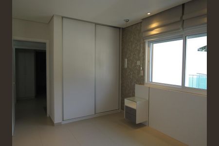 Casa à venda com 450m², 5 quartos e 4 vagasSuíte 1