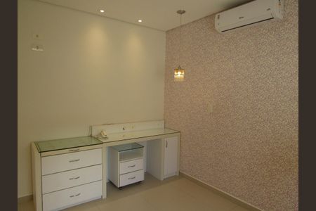 Casa à venda com 450m², 5 quartos e 4 vagasSuíte 2