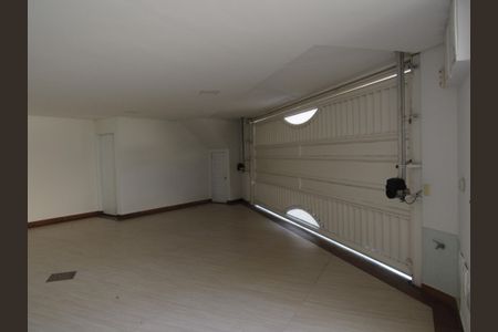 Casa à venda com 450m², 5 quartos e 4 vagasGaragem