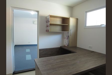 Casa à venda com 450m², 5 quartos e 4 vagasEscritório