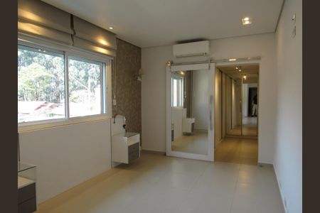 Casa à venda com 450m², 5 quartos e 4 vagasSuíte 1