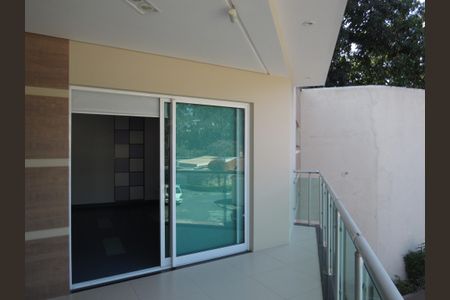 Casa à venda com 450m², 5 quartos e 4 vagasVaranda