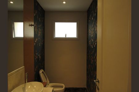 Casa à venda com 450m², 5 quartos e 4 vagasLavabo