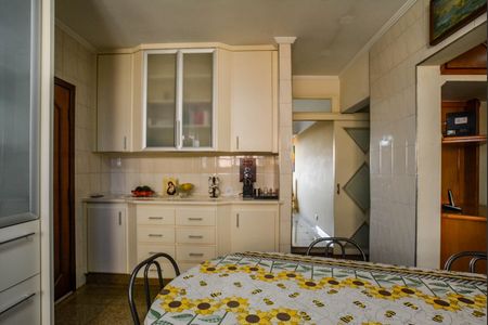 Apartamento à venda com 125m², 3 quartos e 2 vagasCozinha