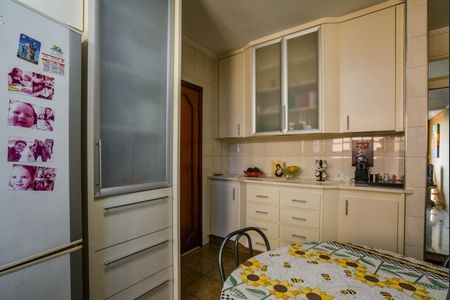 Apartamento à venda com 125m², 3 quartos e 2 vagasCozinha