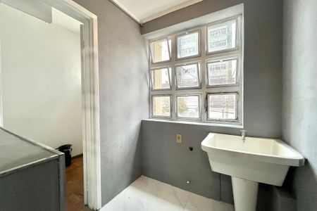 Apartamento à venda com 80m², 2 quartos e sem vaga Apartamento à venda com 80m², 2 quartos e sem vagaÁrea de Serviço