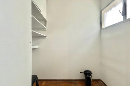 Apartamento à venda com 80m², 2 quartos e sem vaga Apartamento à venda com 80m², 2 quartos e sem vagaQuarto de Serviço