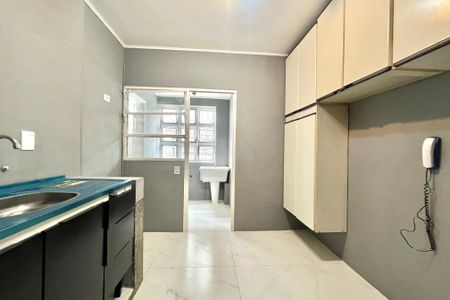 Apartamento à venda com 80m², 2 quartos e sem vaga Apartamento à venda com 80m², 2 quartos e sem vagaCozinha