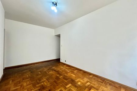 Apartamento à venda com 80m², 2 quartos e sem vaga Apartamento à venda com 80m², 2 quartos e sem vagaSala