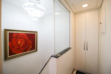 Apartamento à venda com 189m², 3 quartos e 4 vagas Apartamento à venda com 189m², 3 quartos e 4 vagasCorredor