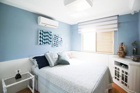 Apartamento à venda com 189m², 3 quartos e 4 vagas Apartamento à venda com 189m², 3 quartos e 4 vagasSuíte 2