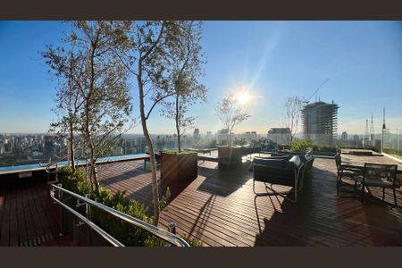 Apartamento à venda com 70m², 1 quarto e 1 vaga Apartamento à venda com 70m², 1 quarto e 1 vagaÁrea comum - Piscina