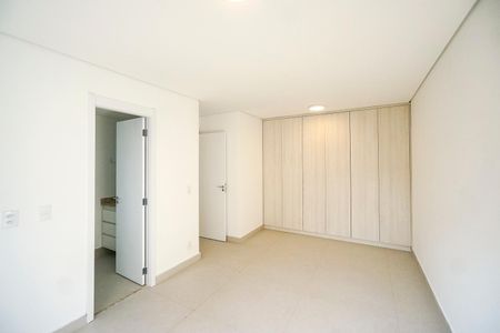 Apartamento à venda com 140m², 3 quartos e 2 vagas Apartamento à venda com 140m², 3 quartos e 2 vagasSuíte