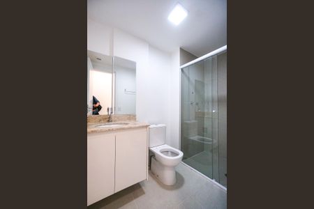 Apartamento à venda com 140m², 3 quartos e 2 vagas Apartamento à venda com 140m², 3 quartos e 2 vagasBanheiro Social