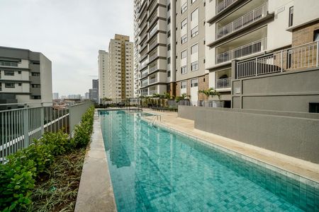 Apartamento à venda com 140m², 3 quartos e 2 vagas Apartamento à venda com 140m², 3 quartos e 2 vagasÁrea comum - Piscina adulto