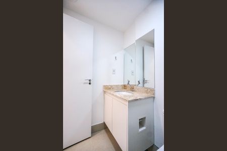 Apartamento à venda com 140m², 3 quartos e 2 vagas Apartamento à venda com 140m², 3 quartos e 2 vagasBanheiro Social