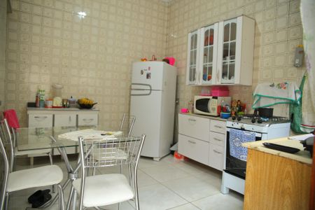 Casa à venda com 308m², 1 quarto e 2 vagasCozinha