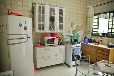 Casa à venda com 308m², 1 quarto e 2 vagasCozinha