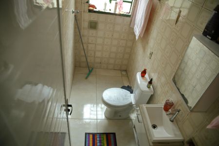 Casa à venda com 308m², 1 quarto e 2 vagasBanheiro