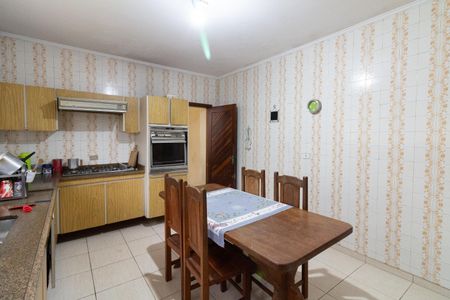 Casa à venda com 150m², 4 quartos e 2 vagas Casa à venda com 150m², 4 quartos e 2 vagasCozinha