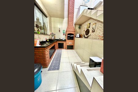 Casa à venda com 182m², 3 quartos e 4 vagas Casa à venda com 182m², 3 quartos e 4 vagasChurrasqueira