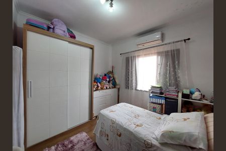 Casa à venda com 147m², 3 quartos e 2 vagas Casa à venda com 147m², 3 quartos e 2 vagasQuarto 1