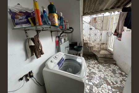 Casa à venda com 180m², 5 quartos e 1 vagaÁrea de Serviço casa 2