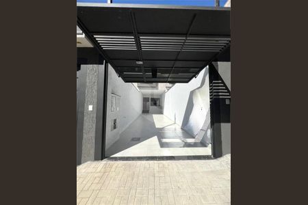 Casa à venda com 110m², 3 quartos e 2 vagas
