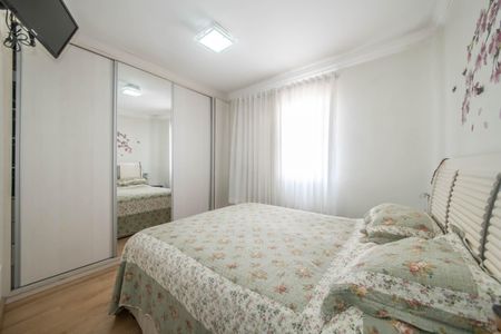 Apartamento à venda com 76m², 3 quartos e 1 vagaQuarto 1
