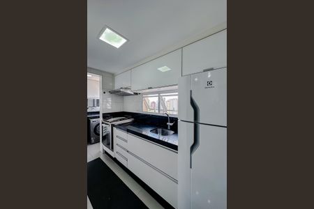 Apartamento à venda com 52m², 2 quartos e 2 vagasCozinha