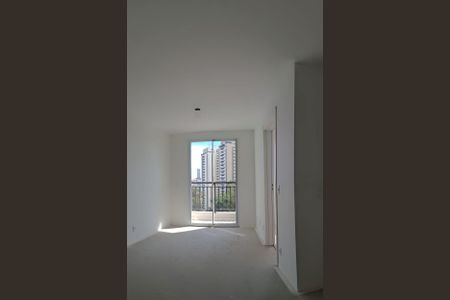 Apartamento à venda com 36m², 2 quartos e 1 vaga Apartamento à venda com 36m², 2 quartos e 1 vagaSala