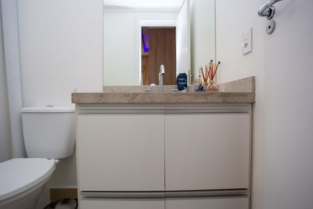 Apartamento à venda com 105m², 3 quartos e 2 vagasBanheiro da Suíte 2