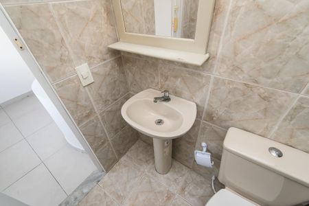 Apartamento à venda com 60m², 2 quartos e 1 vaga Apartamento à venda com 60m², 2 quartos e 1 vagaBanheiro do terraço