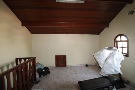 Casa à venda com 169m², 4 quartos e 3 vagasQuarto 2