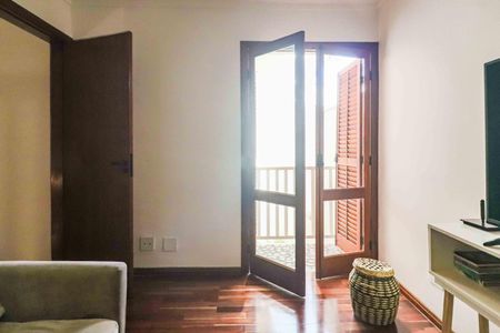 Casa à venda com 138m², 4 quartos e 2 vagas Casa à venda com 138m², 4 quartos e 2 vagasQuarto 2