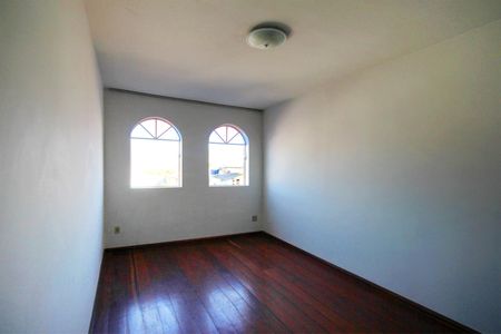 Casa à venda com 508m², 4 quartos e 2 vagasQuarto 3
