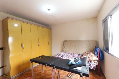 Casa à venda com 1m², 2 quartos e 2 vagas Casa à venda com 1m², 2 quartos e 2 vagasQuarto